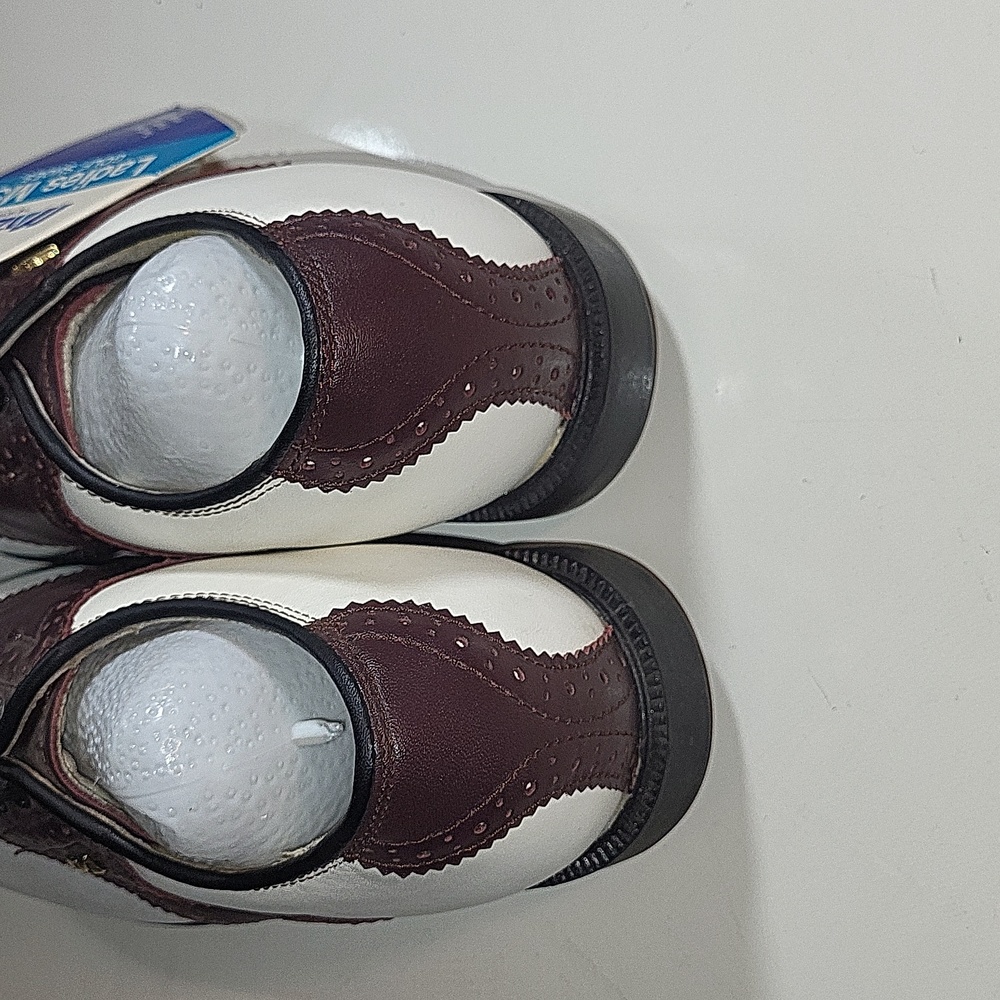 NWOT Mizuno Ladies MST Golf Shoes (5 1/2) - Picture 4 of 11